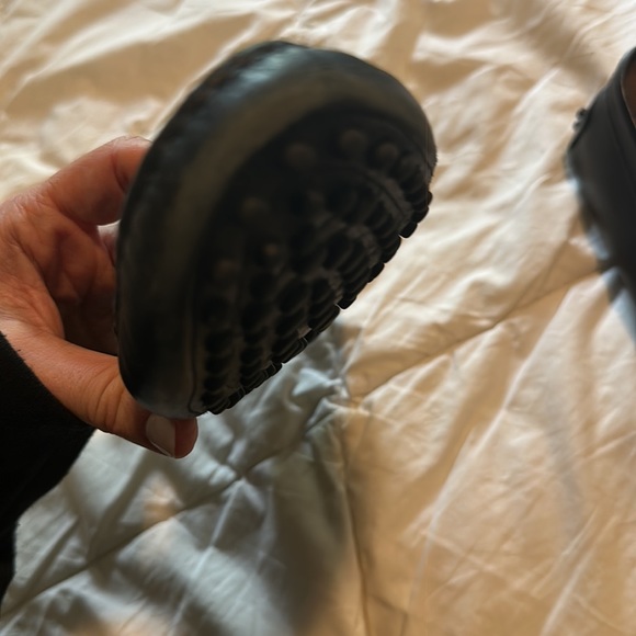 Tod’s Black Driving Loafers - 6.5 AKA 36 1/2 - Picture 5 of 9